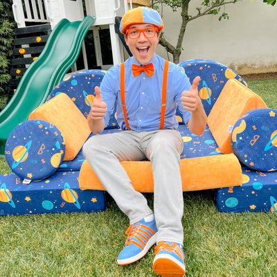 #color_blippi-space