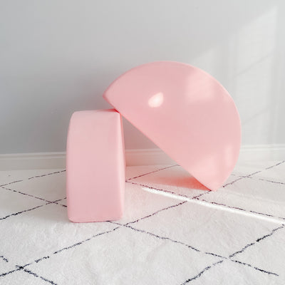#color_light-pink